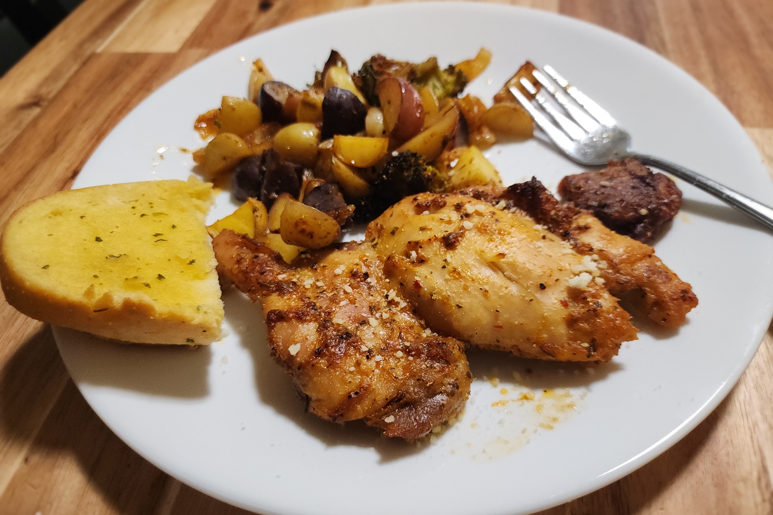 Commonwealth Garlic-Parmesan Rad-Chicken Tray Bake image